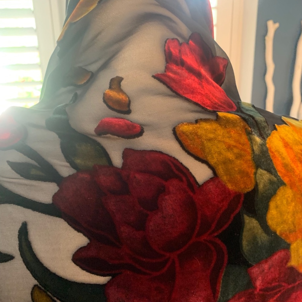 HALSTON vintage floral shawl / wrap / scarf - Picture 5 of 7